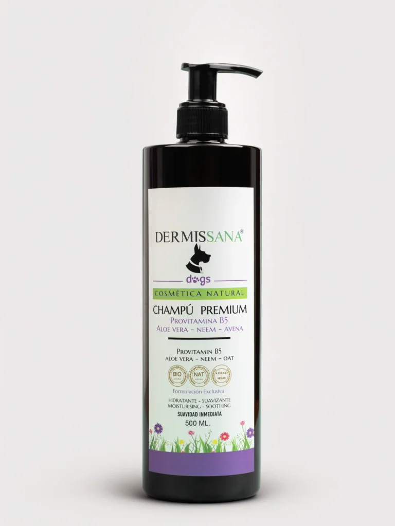 Envase de champú premium fotografiado sobre fondo blanco